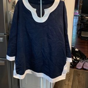 Jones NY 100 percent linen side slit tunic. Worn a‎ few times. Excellent shape